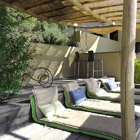 Amiradou Villa *