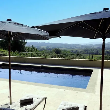 Amiradou Villa